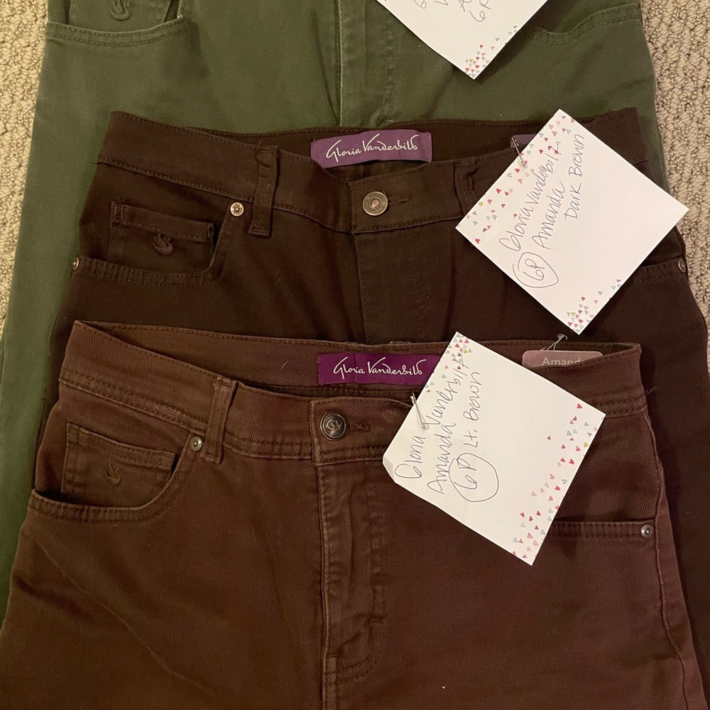 PRICE DROP 6 Petite Gloria Vanderbilt 3pairs Amanda Jeans-Lt&Dk Brown, Green